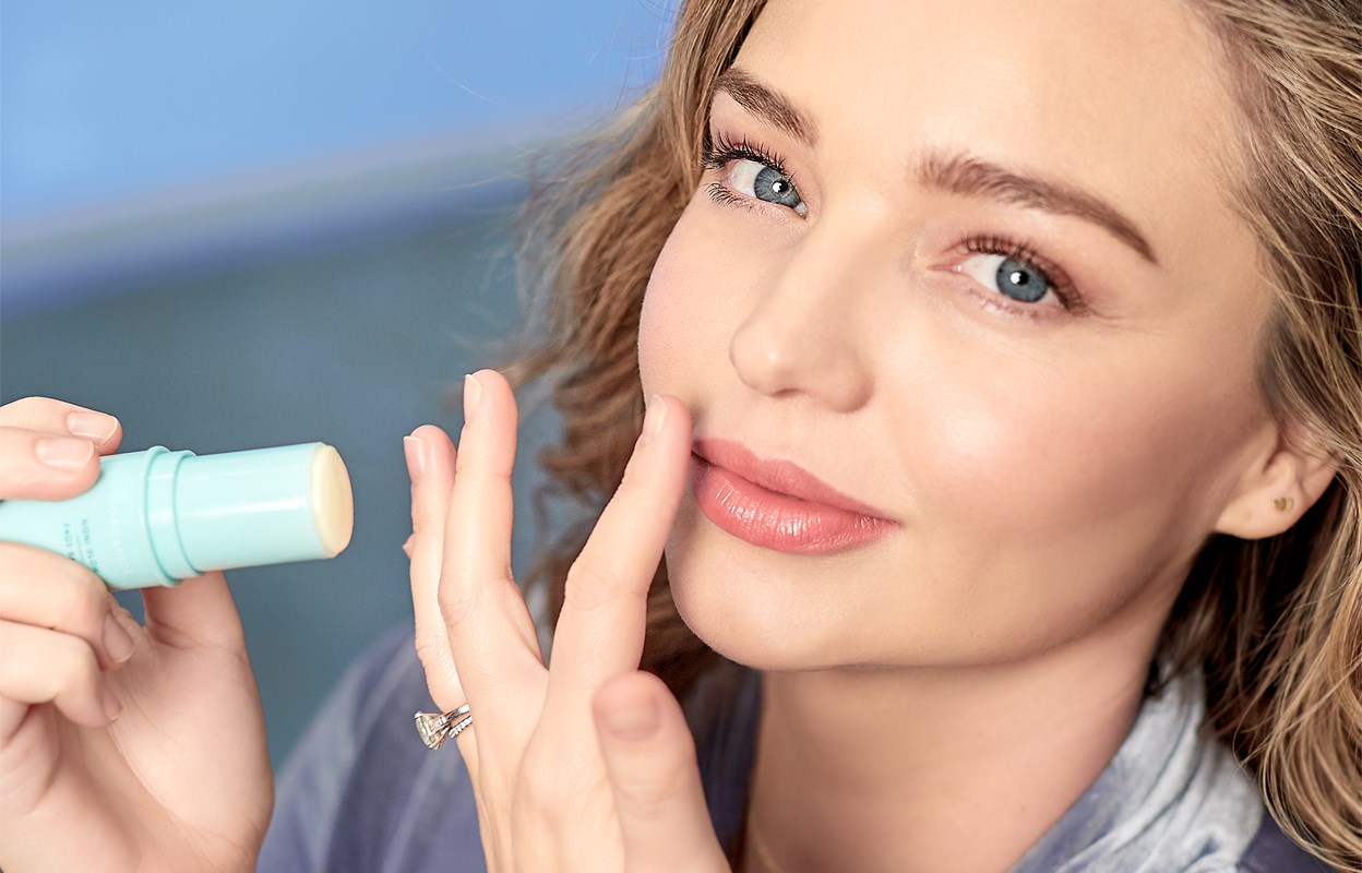 Miranda Kerr om ekologisk hudvård & det egna beautymärket Kora Organics