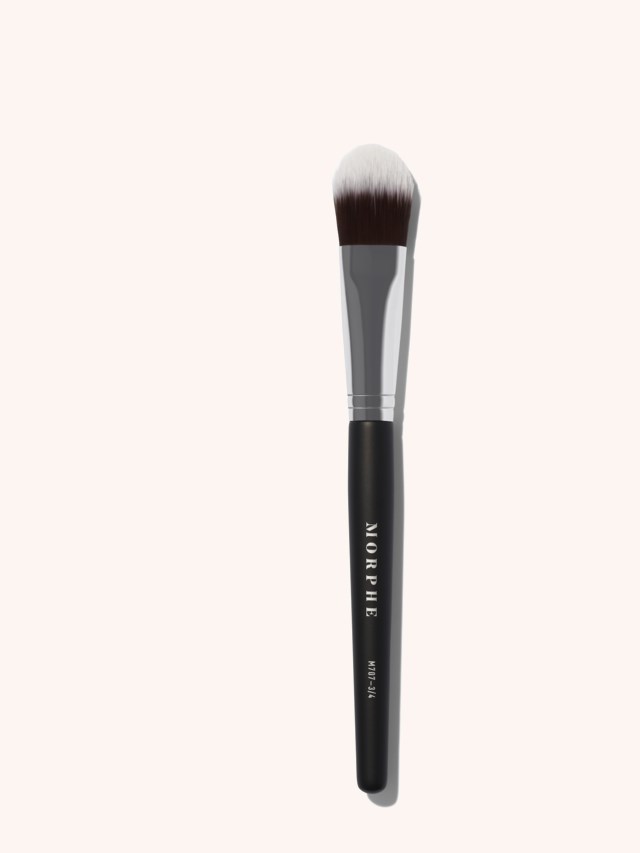 3/4 Oval Foundation Brush - M707