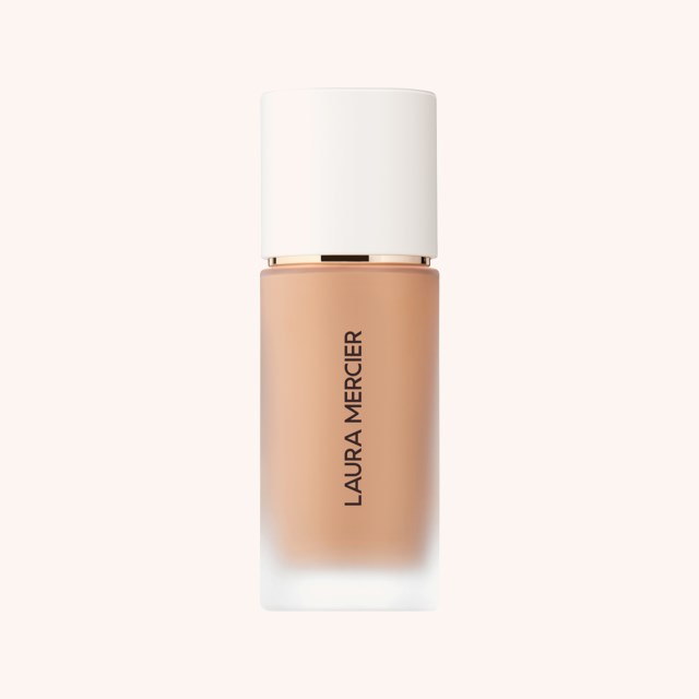 Real Flawless Weightless Perfecting Foundation 4C1 Chestnut