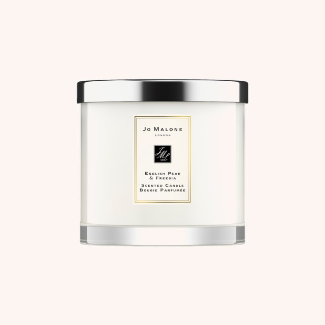 English Pear & Freesia Scented Candle 600 g